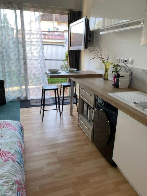 Le Cosy Tassin - Rez De Jardin Apartment Luaran gambar